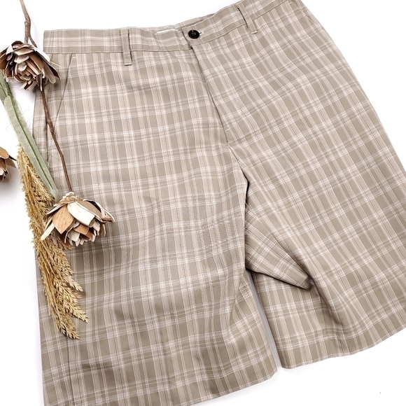 New Adidas Tan Plaid Men's Golf Shorts w32 - Picture 2 of 11